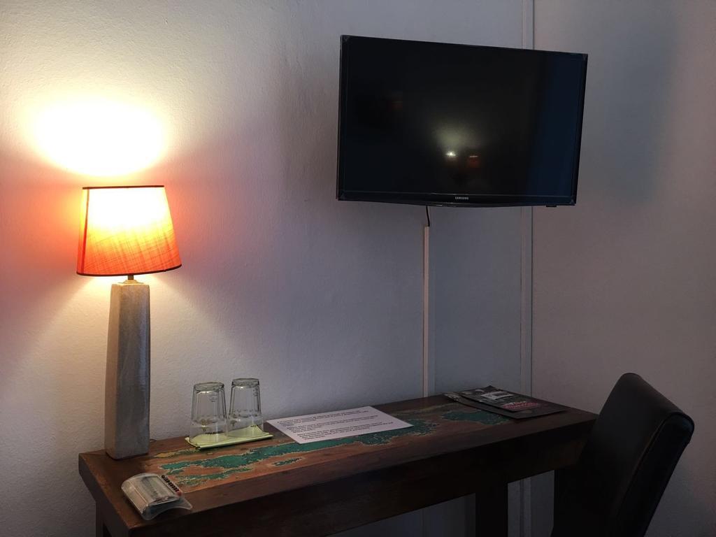 Bottega Del Vino Guesthouse لوكارنو المظهر الخارجي الصورة